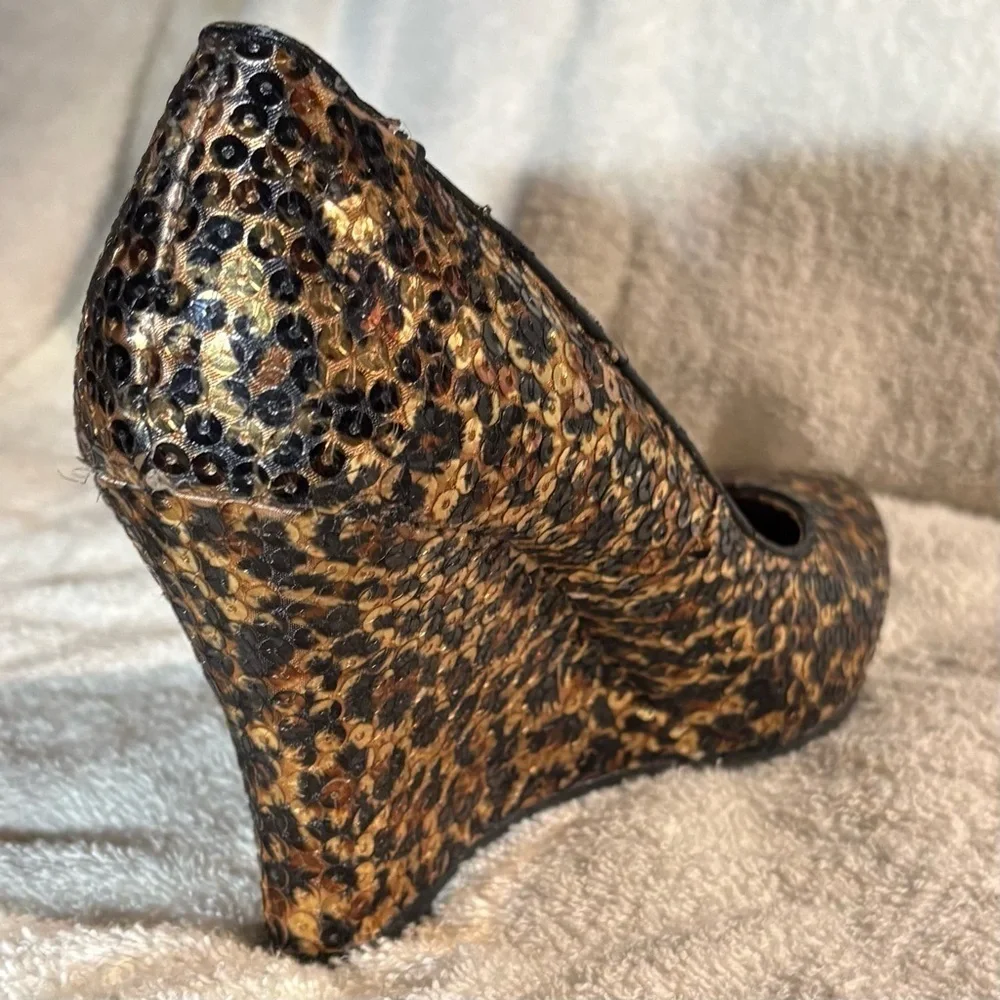 Chic Brown and Black Wedge Heels with Sequined Glamour